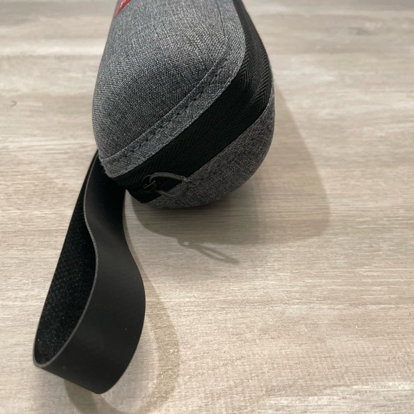 JBL Pulse / Pulse 2 Carrying Case - Picture 2 of 5